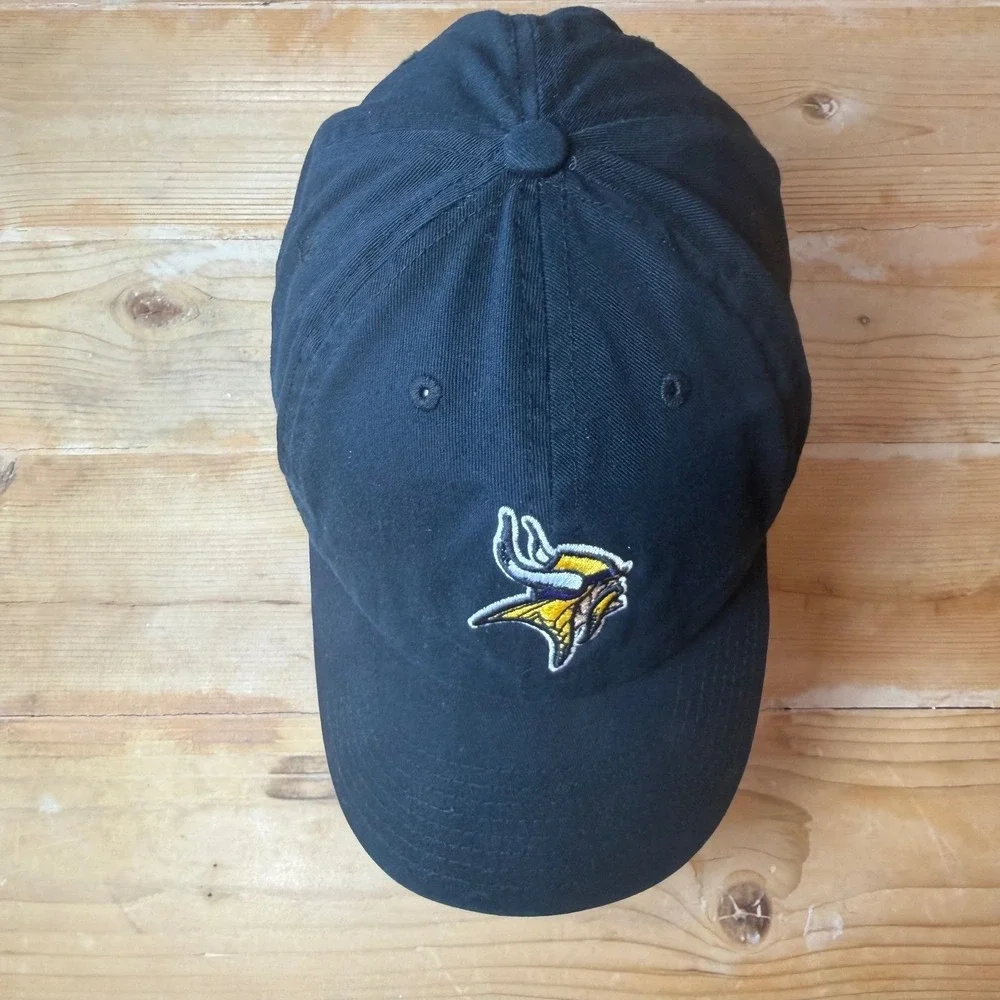Minnesota Vikings 47 Brand Clean Up Hat Black Adjustable Relaxed Fit Cap Mens‎